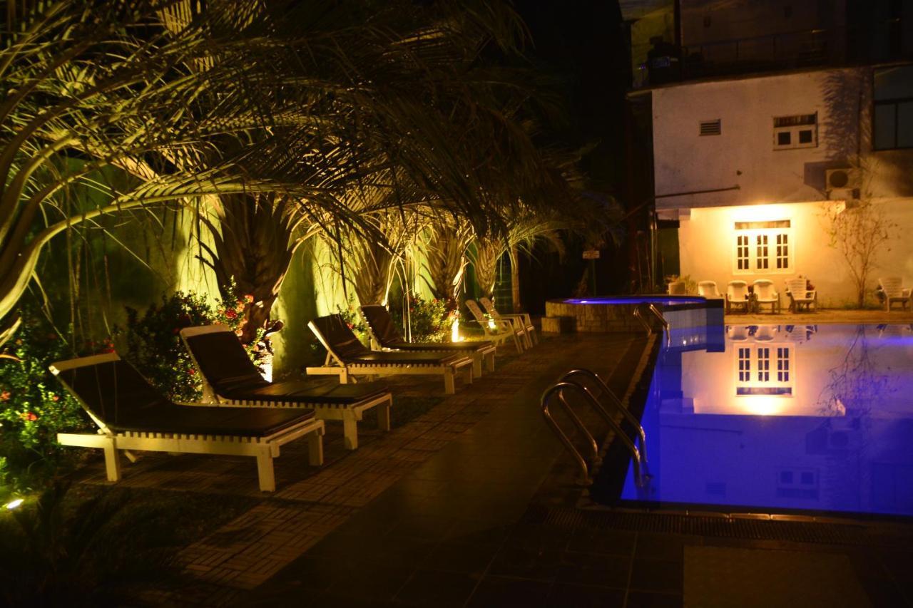 Seyara Holiday Resort Полоннарува Екстер'єр фото