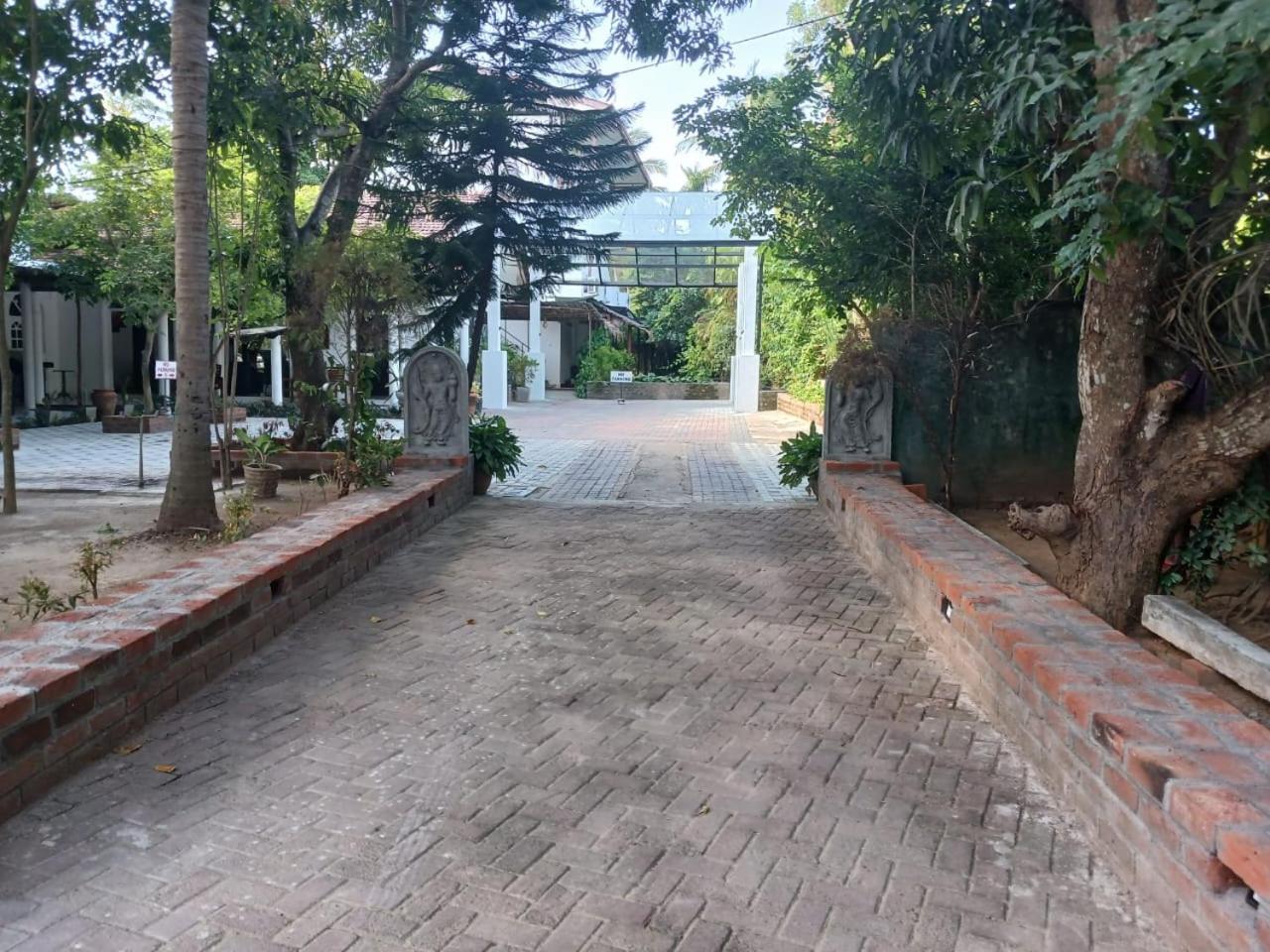 Seyara Holiday Resort Полоннарува Екстер'єр фото