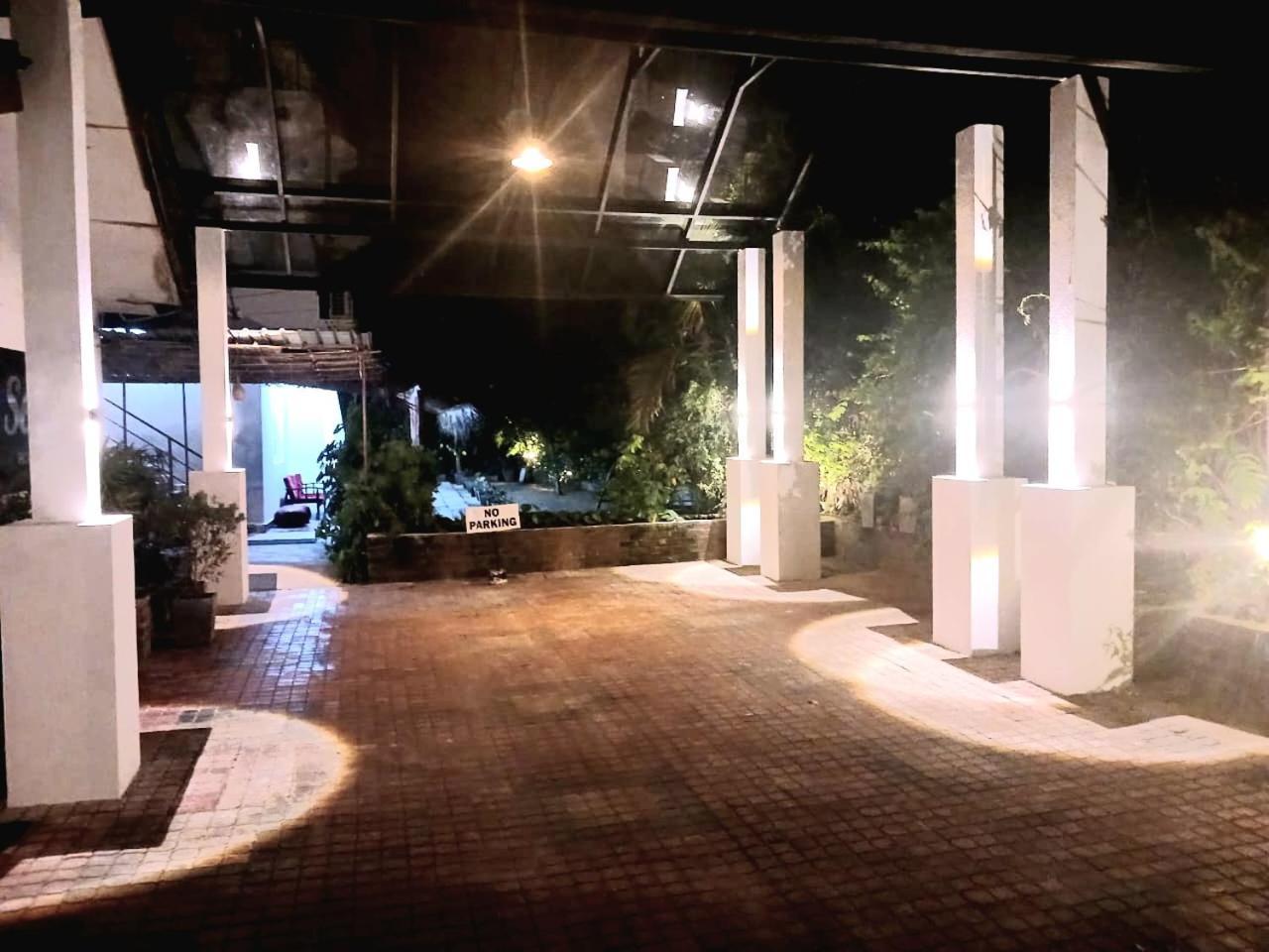 Seyara Holiday Resort Полоннарува Екстер'єр фото