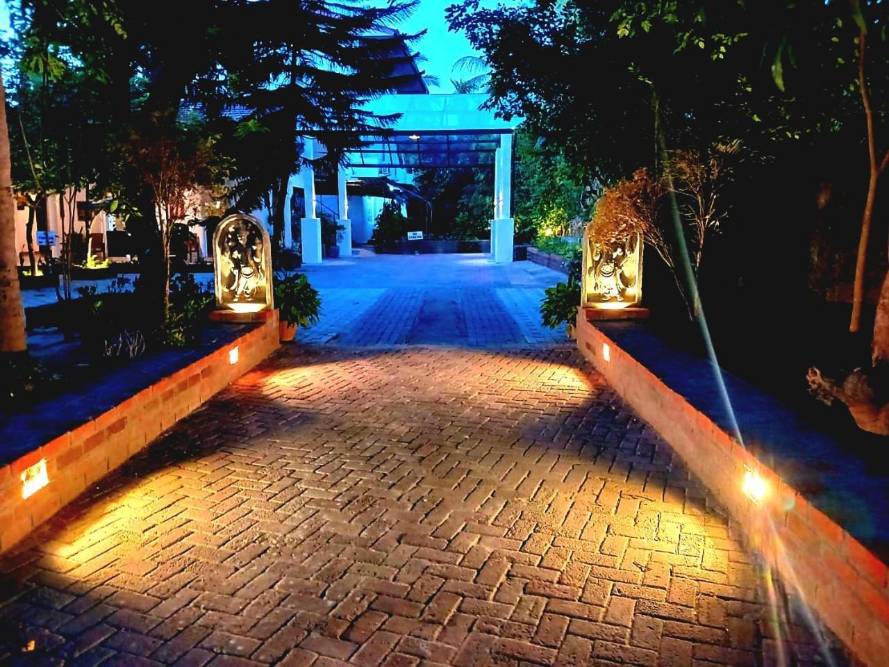 Seyara Holiday Resort Полоннарува Екстер'єр фото