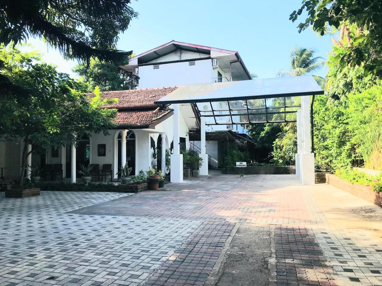 Seyara Holiday Resort Полоннарува Екстер'єр фото